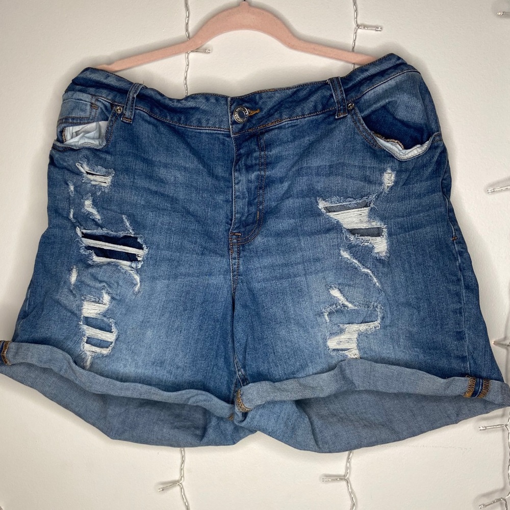 3 FOR $15 - Mid Wash 5 Inch Boyfriend Shorts